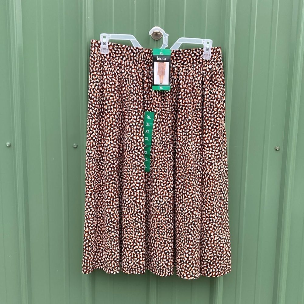 Women’s Leota Wrinkle Free Pull On Stretch Skirt With Pockets Size XL